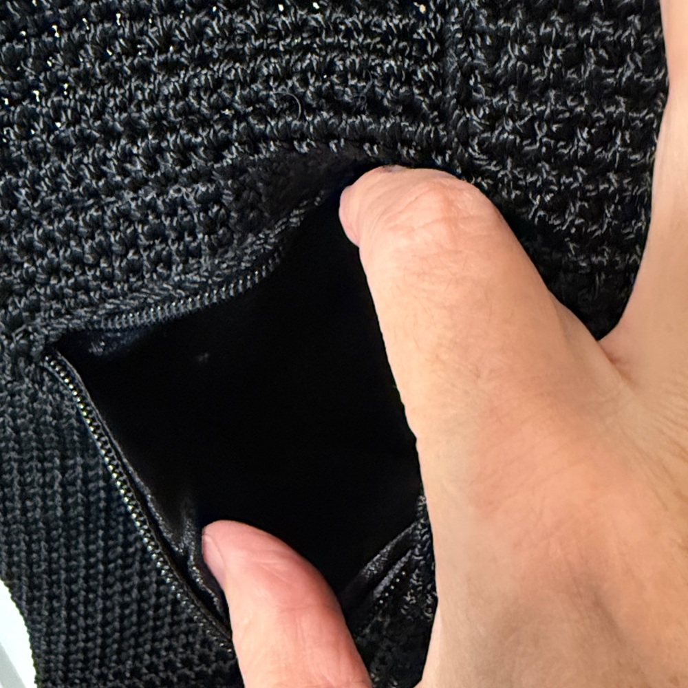 The Sak Women’s Black Crocheted Slingback Crossbody - Deep Pocket / Brand NWT - Picture 9 of 9